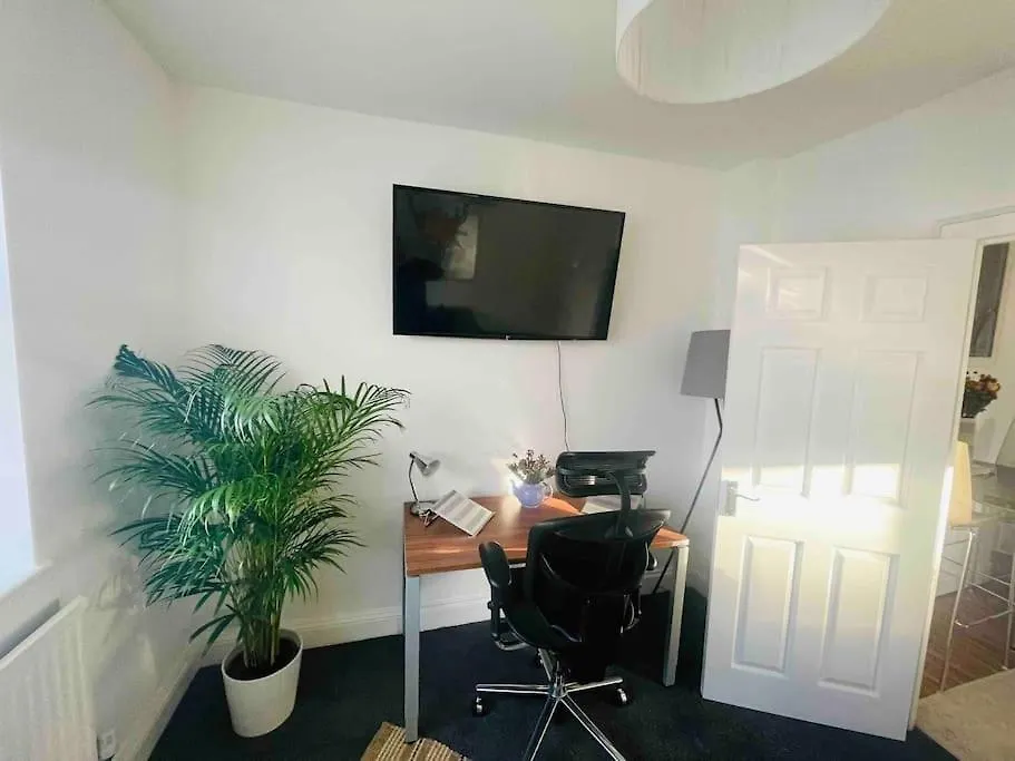 Lovely 1 Bedroom Flat+Living Room With A Sofa Bed London United Kingdom