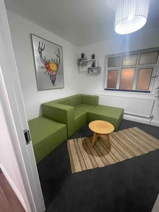 Lovely 1 Bedroom Flat+Living Room With A Sofa Bed London 0*,
